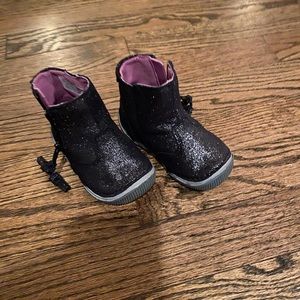 Stride rite black sparkly booties